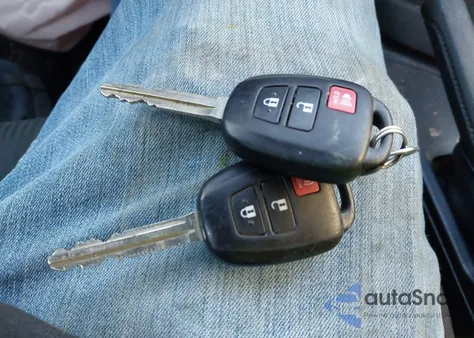 2017 Toyota Rav4 Le из США, поврежденный, VIN JTMBFREV0HJ121326